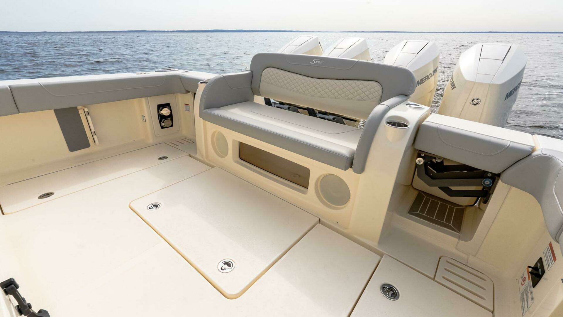 2025 Scout 425 LXF - Image 23