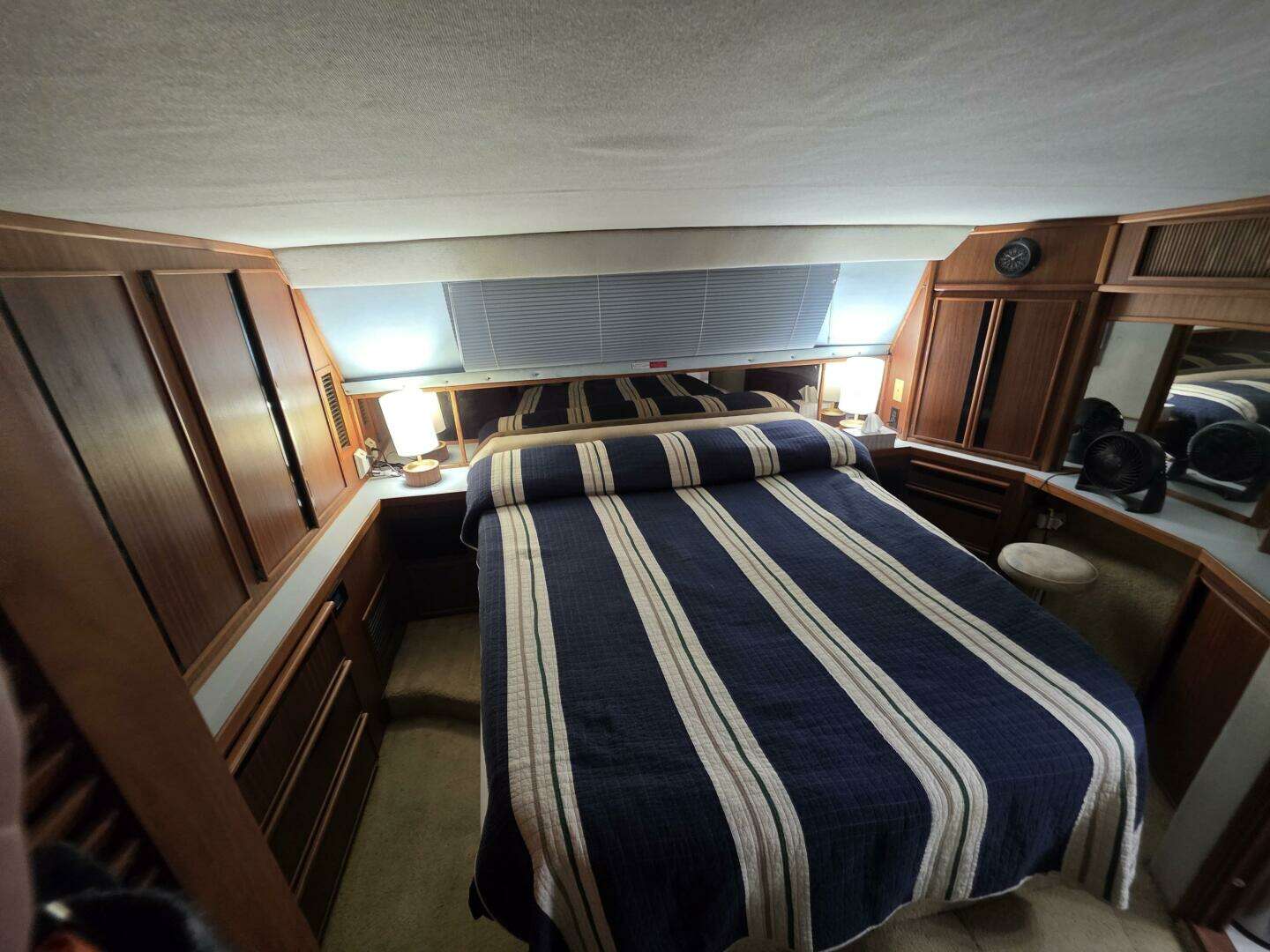 1988 Sea Ray 415 - Image 38