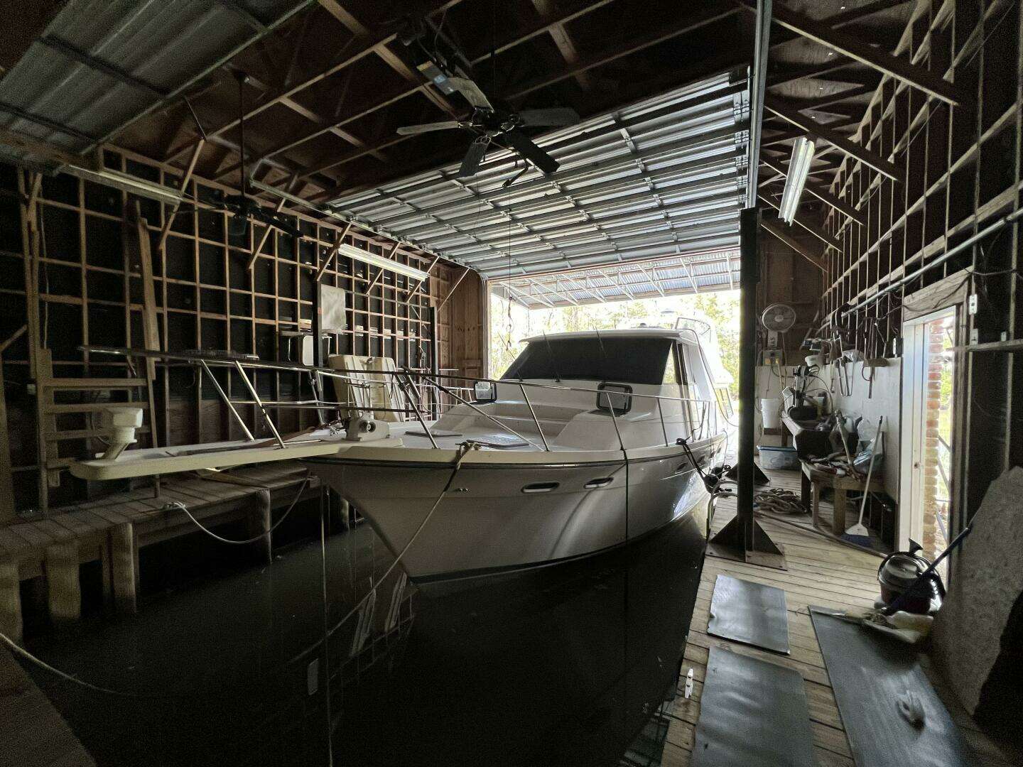 2000 Bayliner 4788 - Image 48
