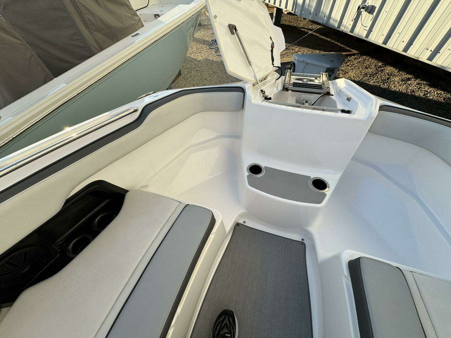 2021 Yamaha Boats AR 250 - Image 29