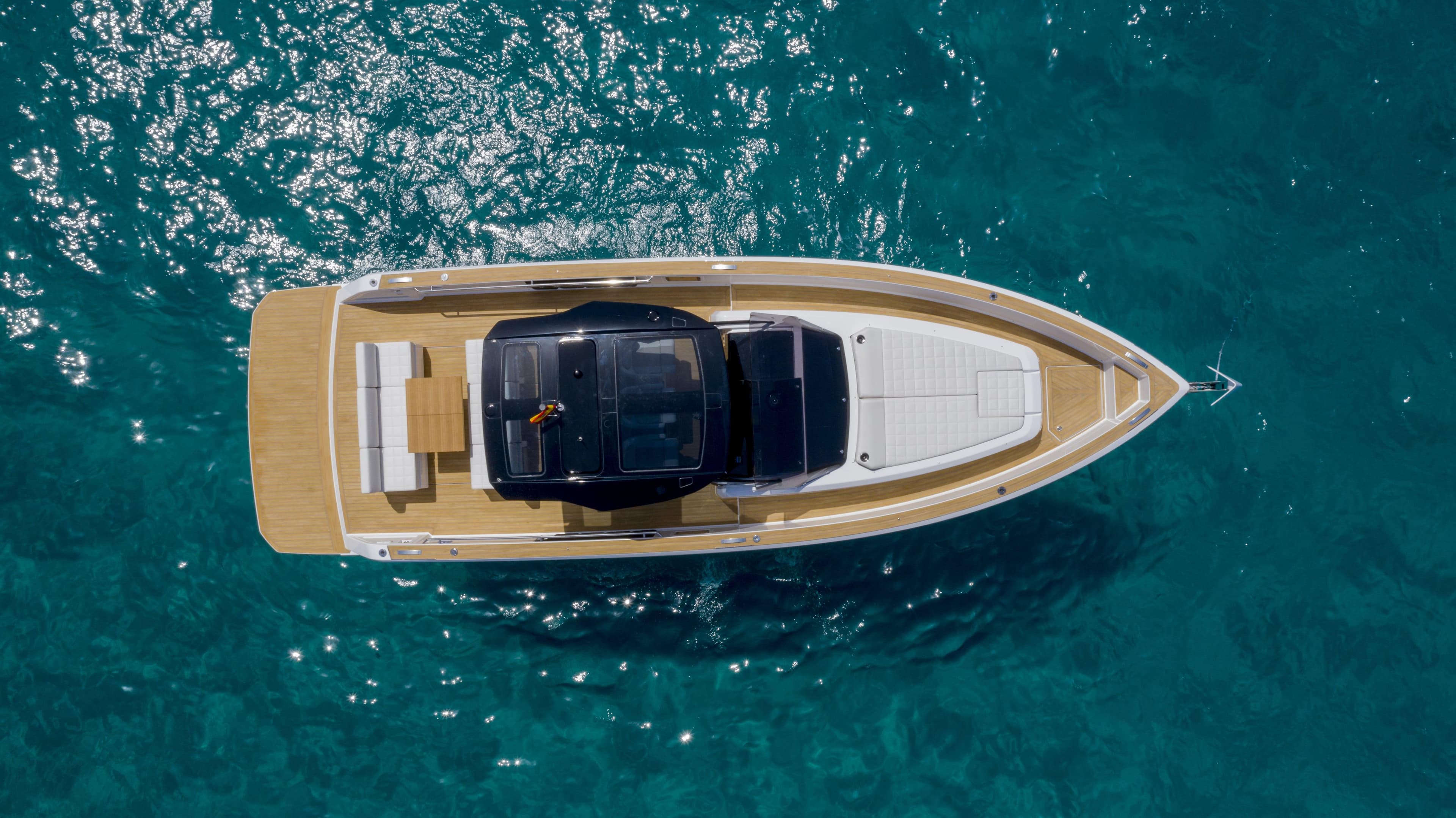 Aerial view of 2020 Pardo Yachts 38 on clear blue water.
