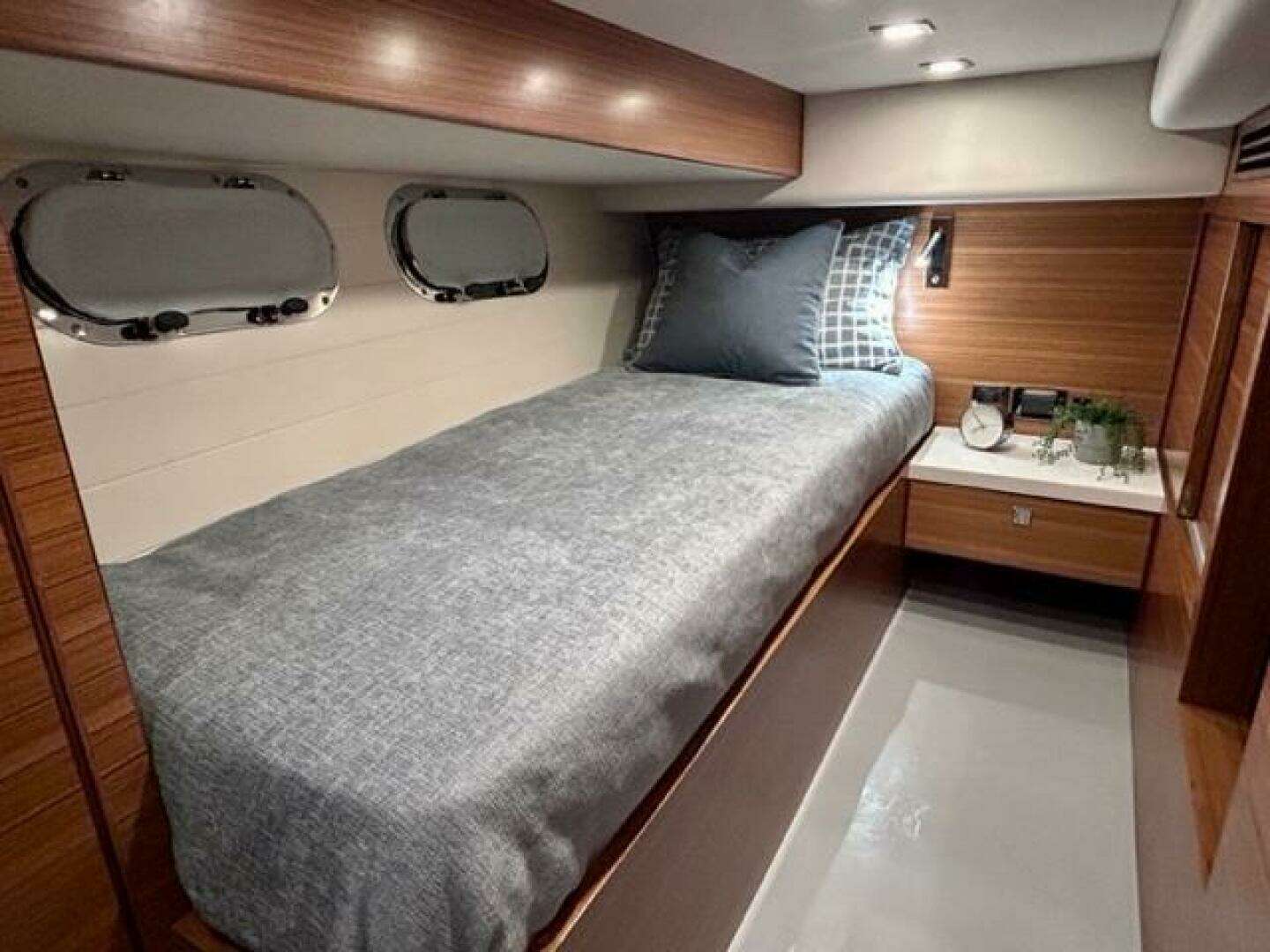2027 Outback Yachts 50 - Image 17