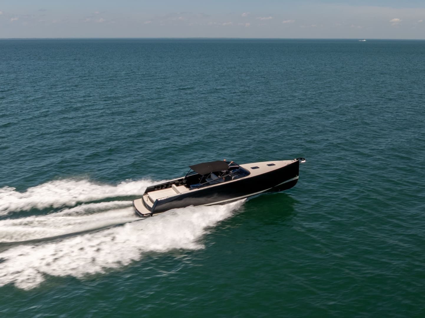 2016 VanDutch VanDutch 40 - Image 39