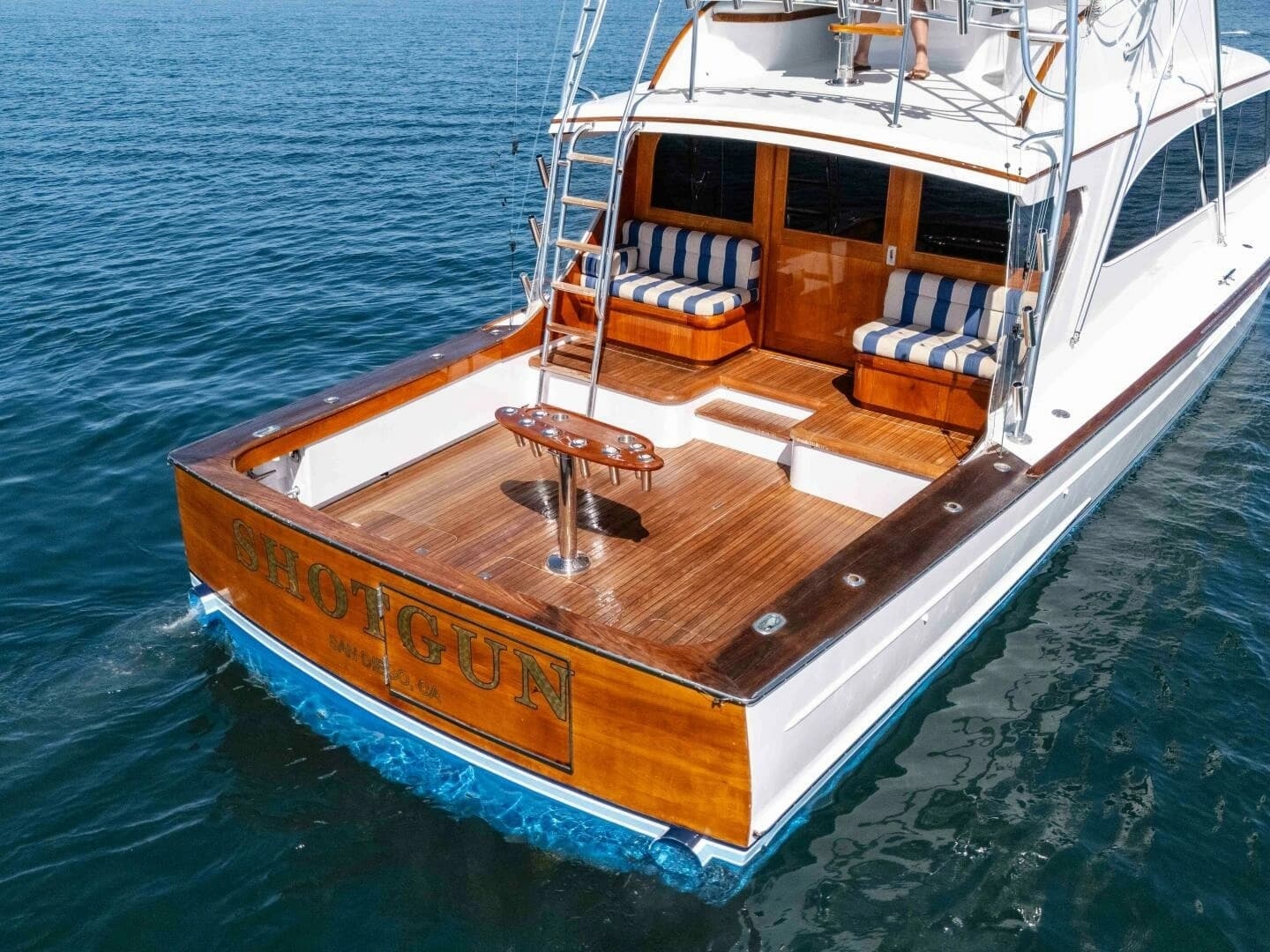 1981 Merritt 55 Convertible - Image 29