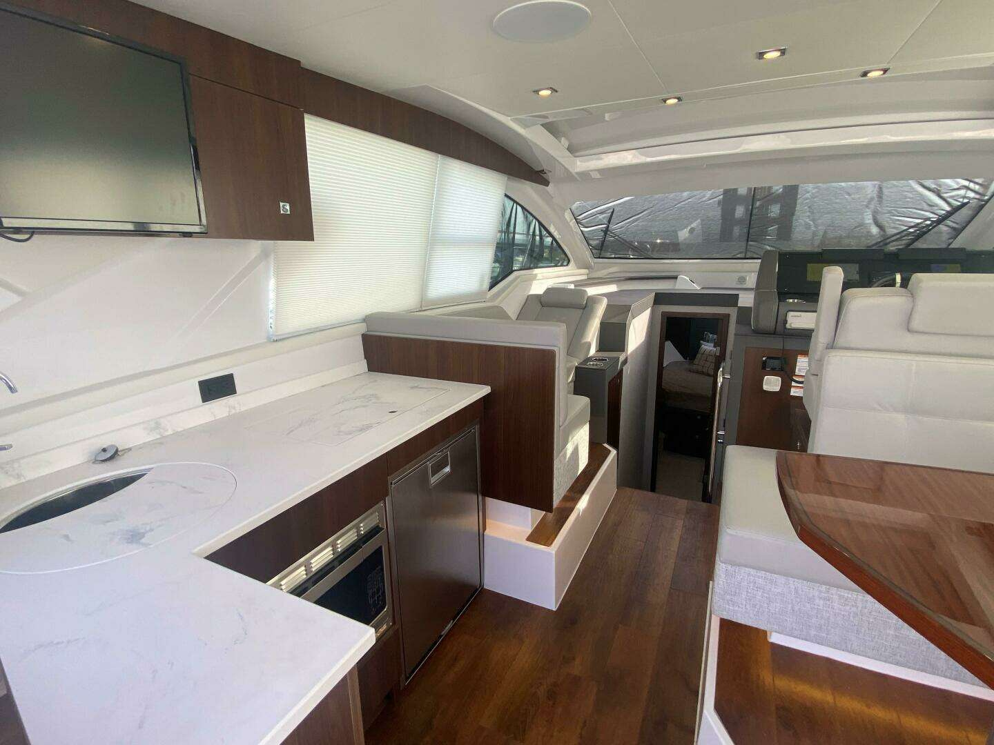 2023 Cruisers 42 Cantius - Image 7