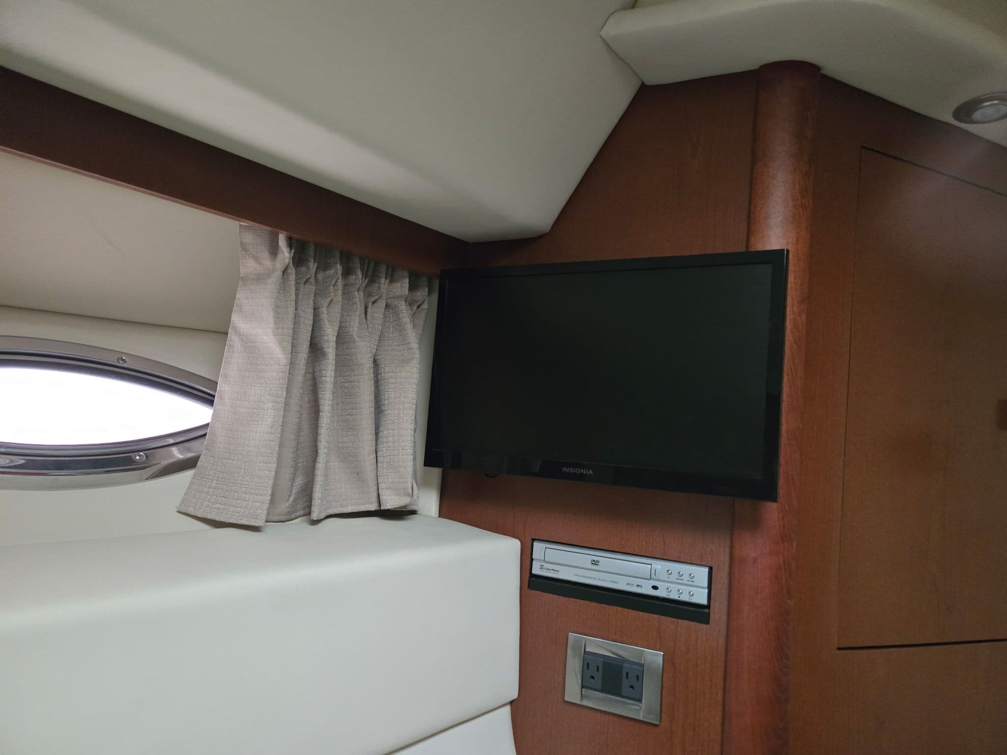 2007 Sea Ray 36 Sedan Bridge - 29