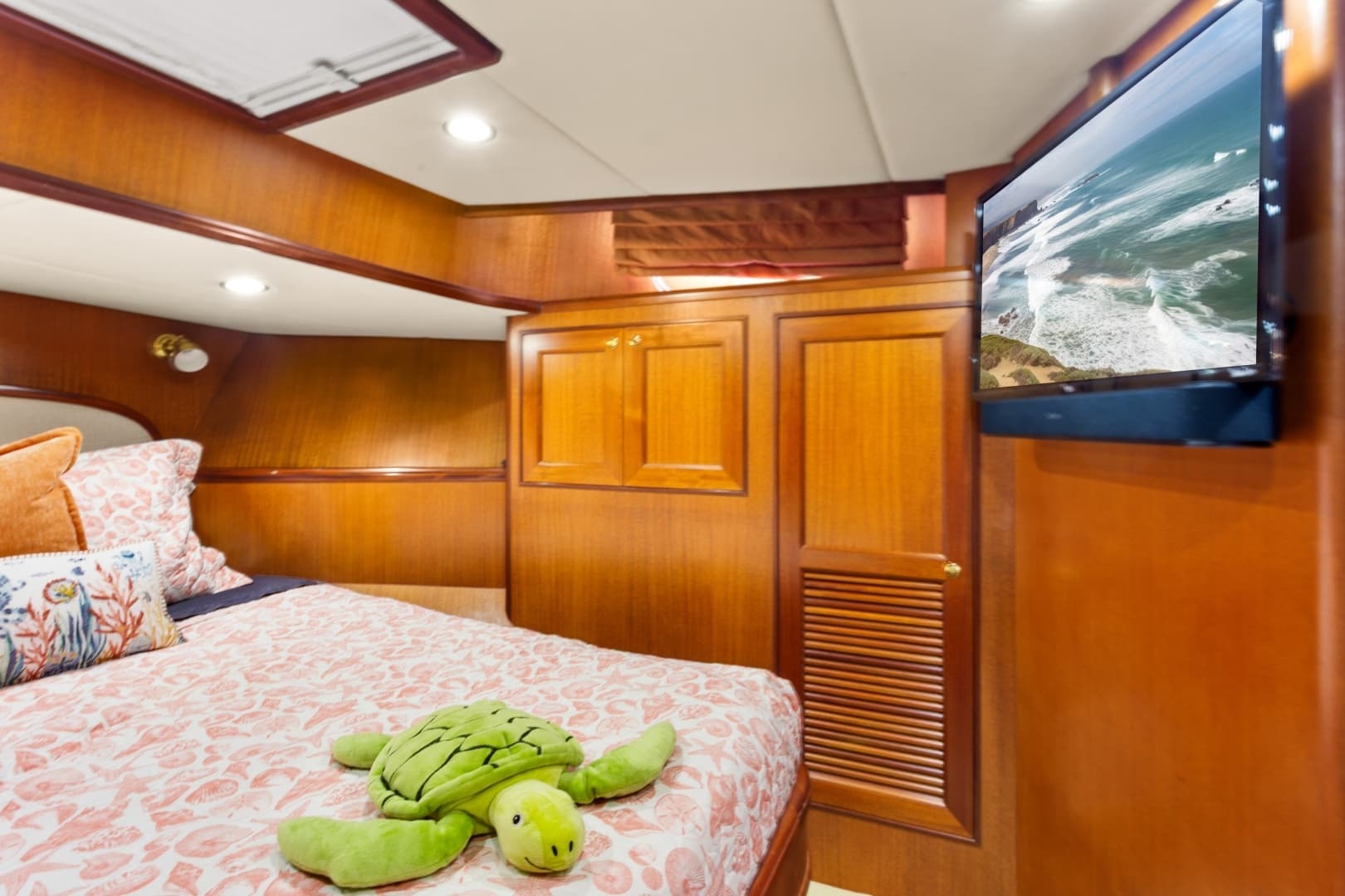 2005 Offshore Yachts Offshore 66 - Image 22