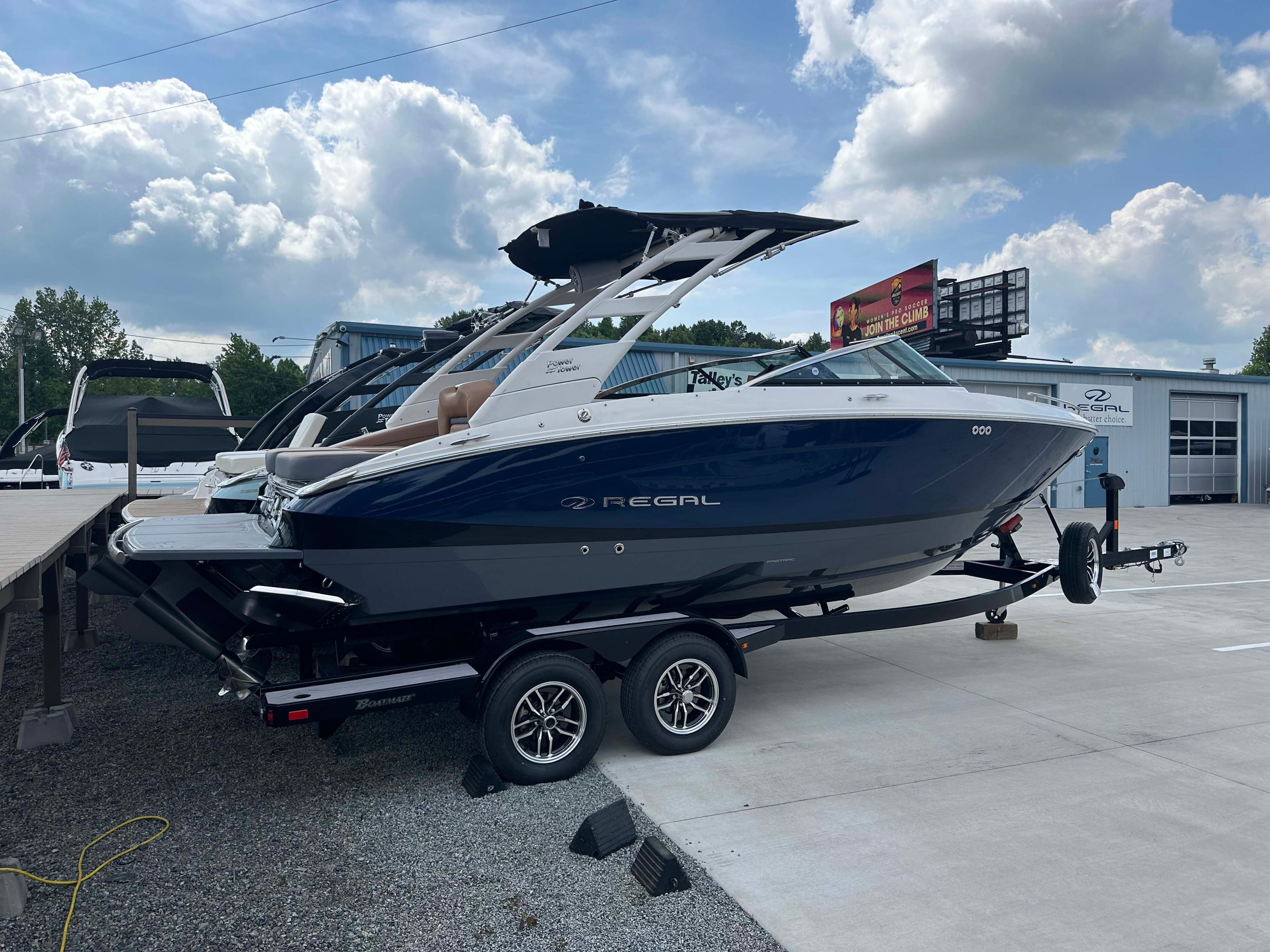2025 Regal LS4 Surf Ultimate - 3
