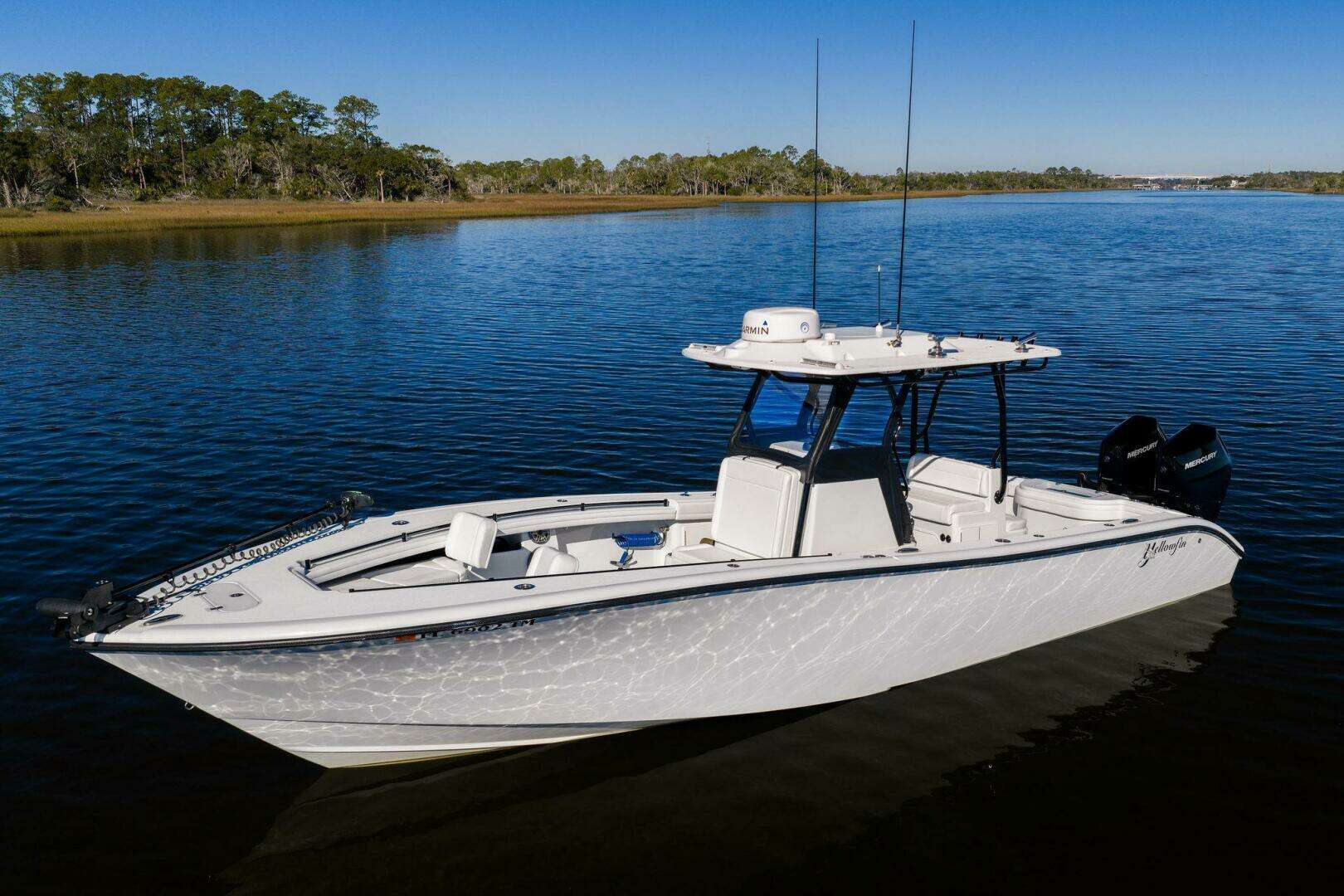 2023 Yellowfin 32 Offshore - Image 7