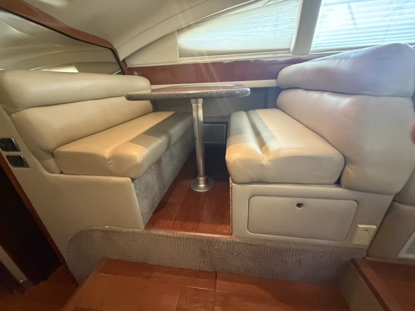 2002 Sea Ray 480 - Image 29