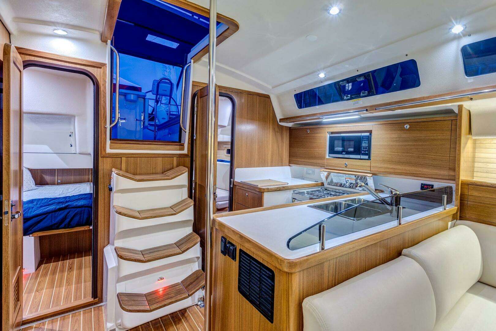 2026 Catalina 426 - Image 21