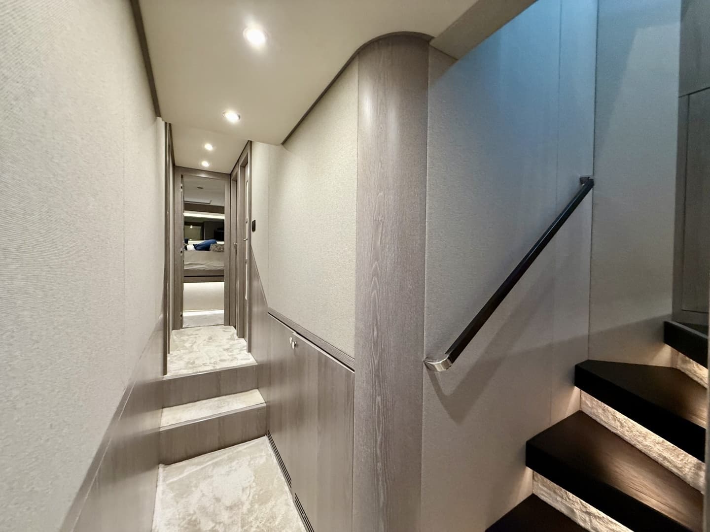 2020 Azimut Magellano 66 - Image 62