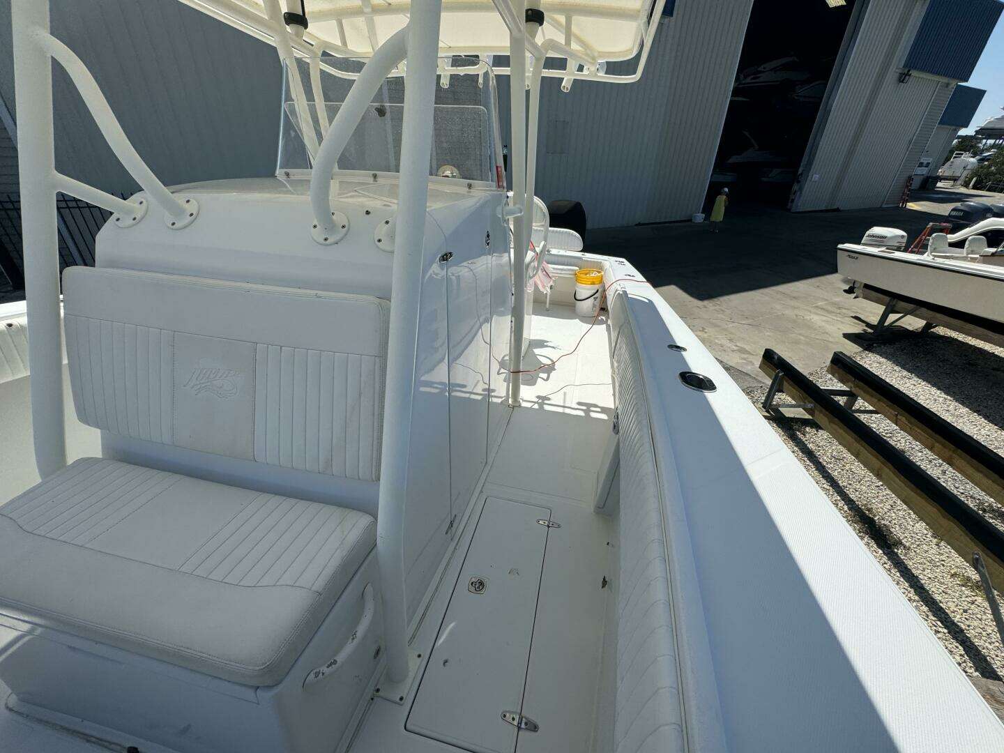 2006 Jupiter 31 CC Forward Seating - Image 38