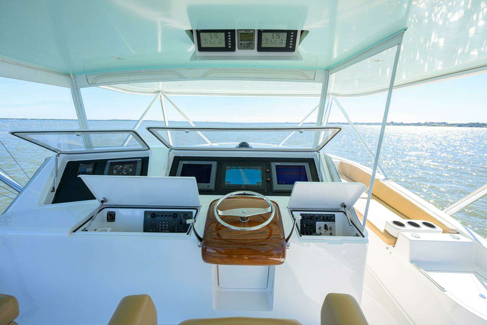 2007 Viking 64 Convertible - Image 39