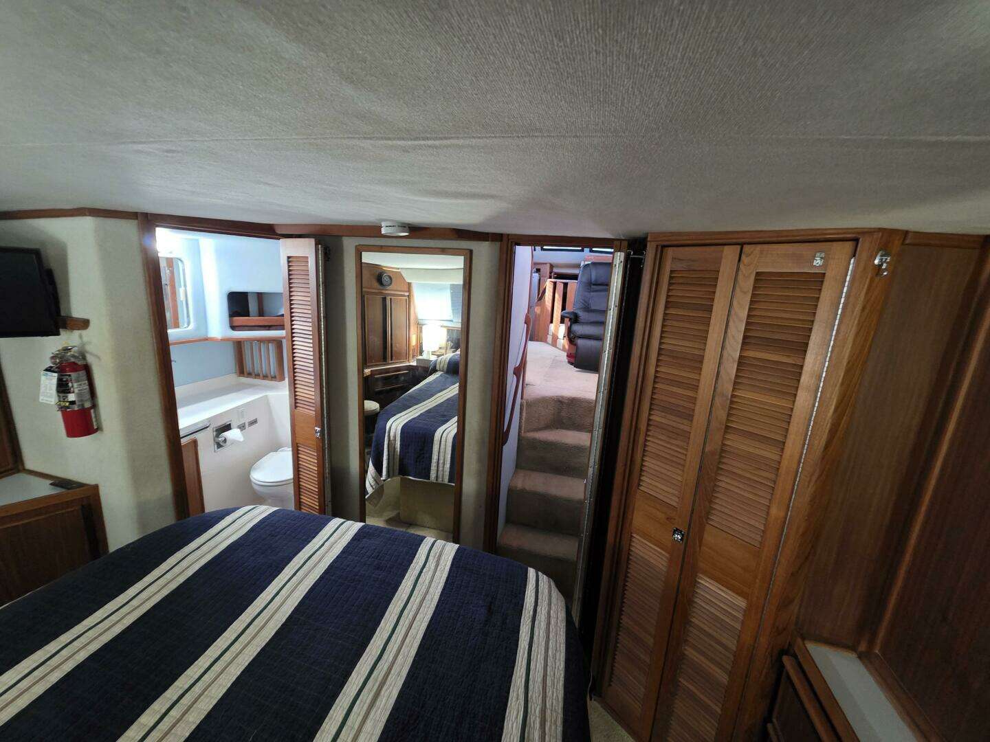 1988 Sea Ray 415 - Image 42
