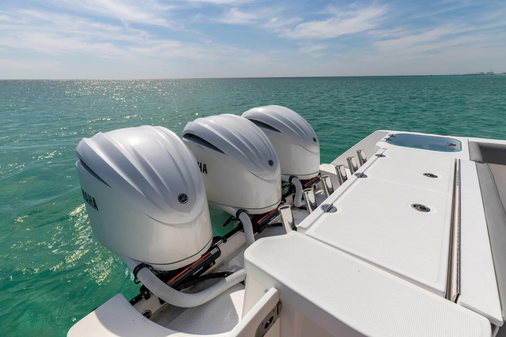 2023 Everglades 365 CC - Image 24