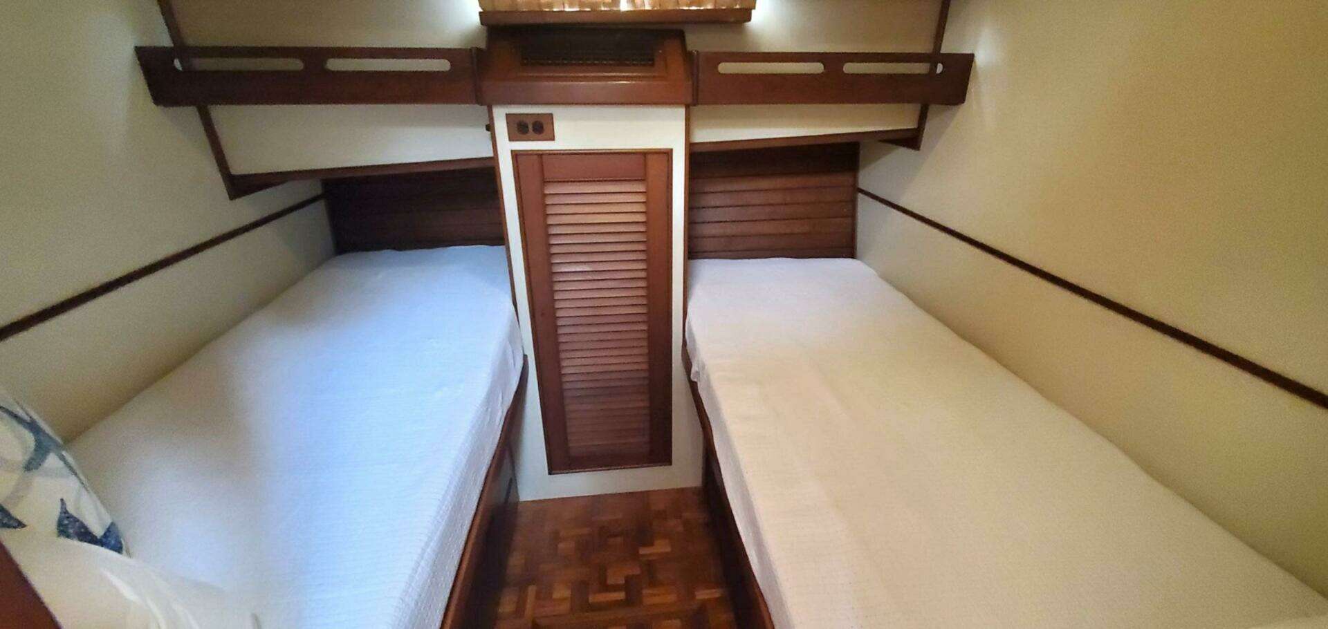 1997 Grand Banks Europa - Image 33
