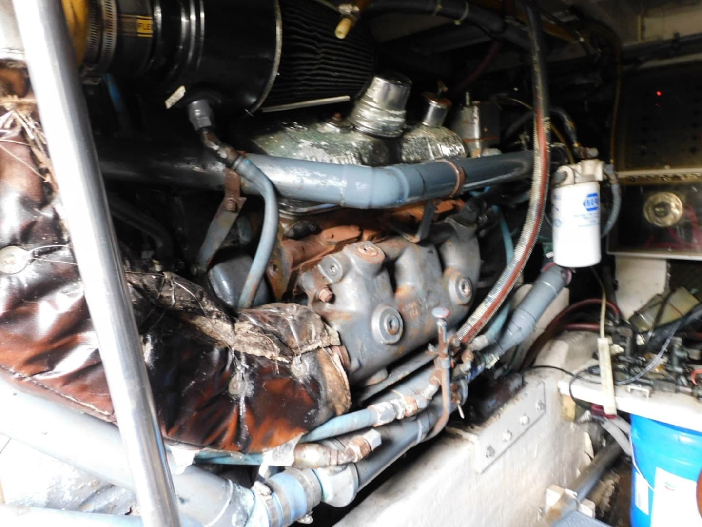 1987 Sea Ray 460 Convertible - Image 41