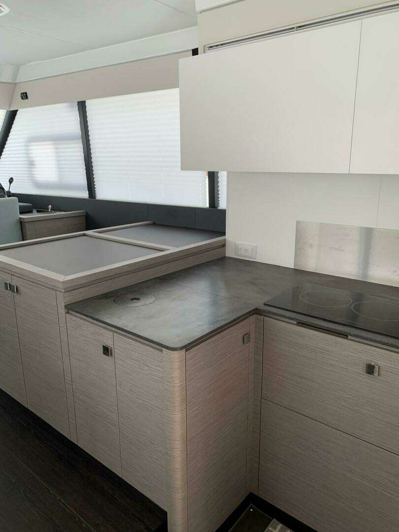 2024 Fountaine Pajot MY5 - Image 5