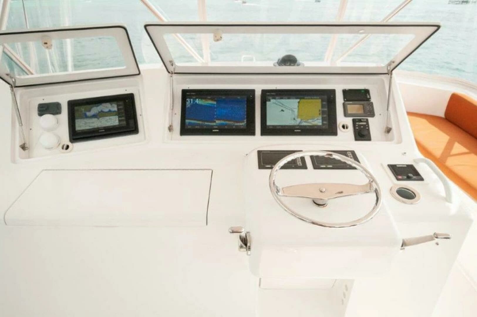 2006 Viking 45 Convertible - Image 21