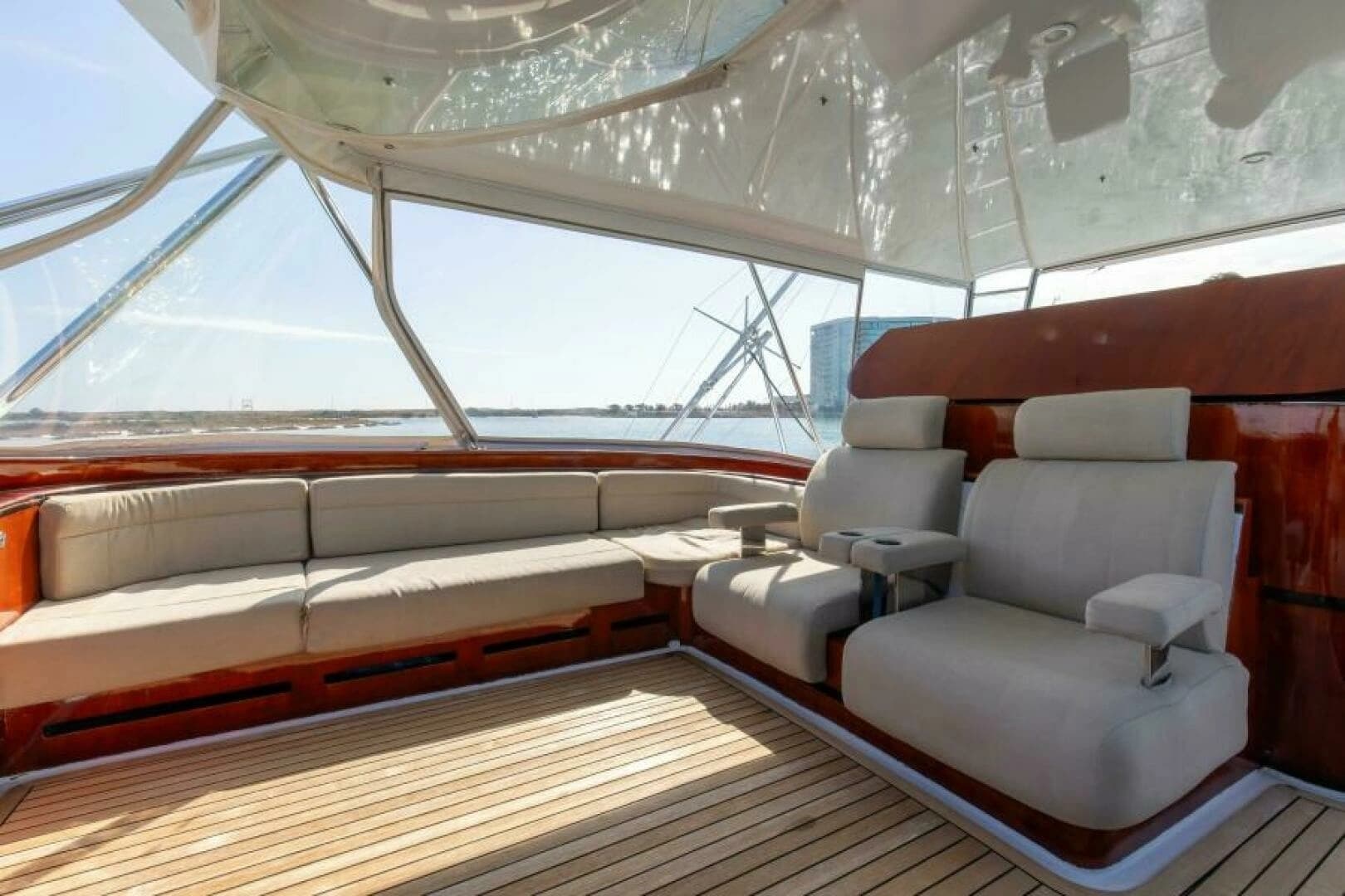 2004 Ebony Custom Sportfish 65 Convertible - Image 10