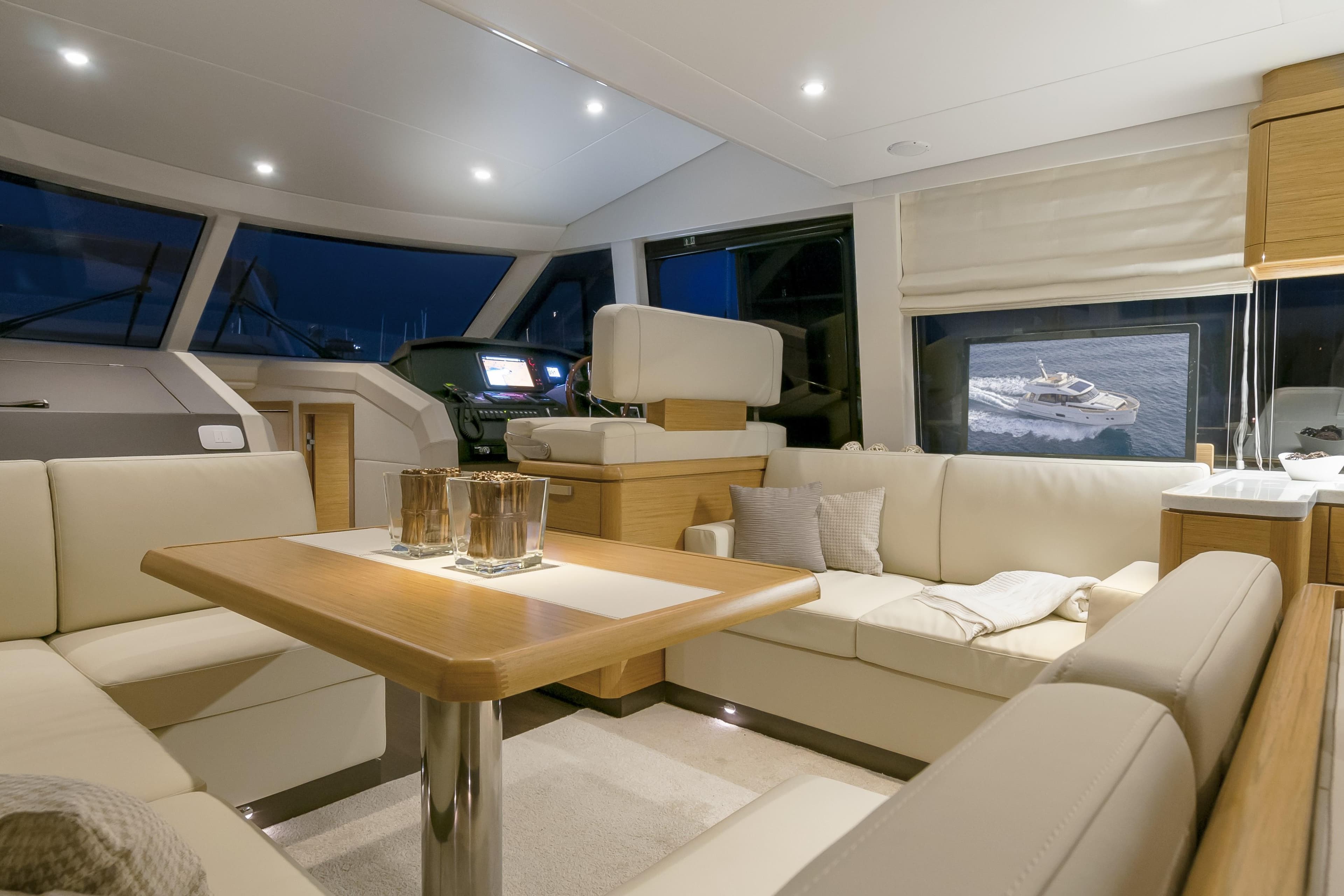 Sallon with Entertainment System