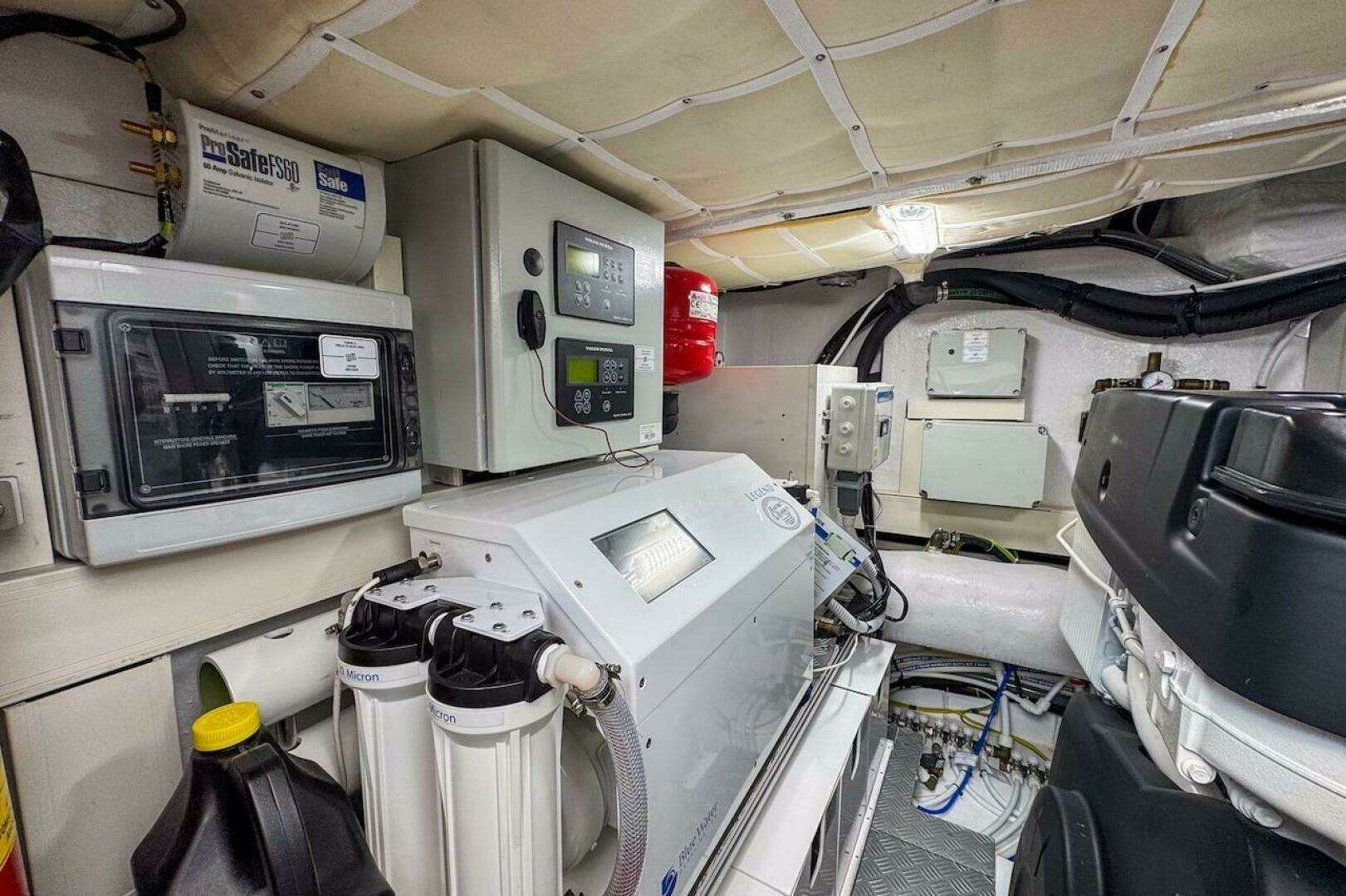 2024 Ferretti Yachts 580 - Image 50
