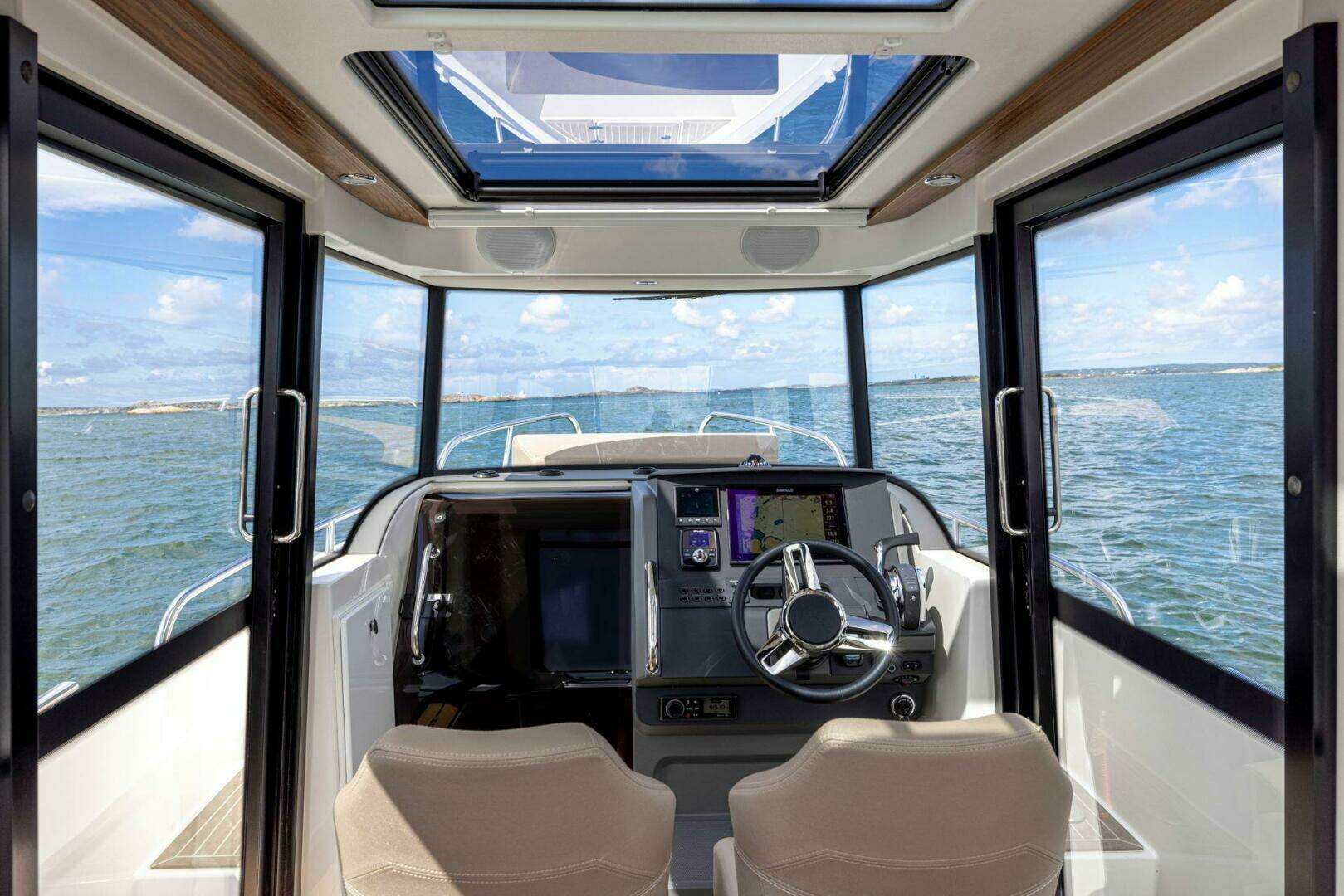 2026 Nimbus Commuter 8 - Image 7
