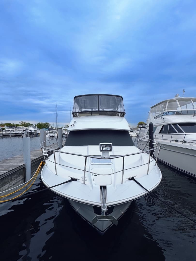 1999 Carver 406 Aft Cabin Motor Yacht - Image 6