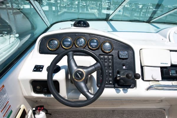 2001 CARVER 530 VOYAGER PILOT HOUSE 13