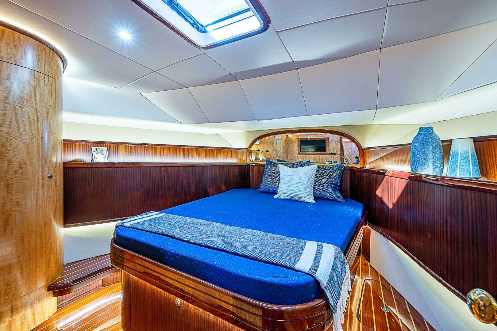 2022 Maverick 50 Sport Yacht - Image 14