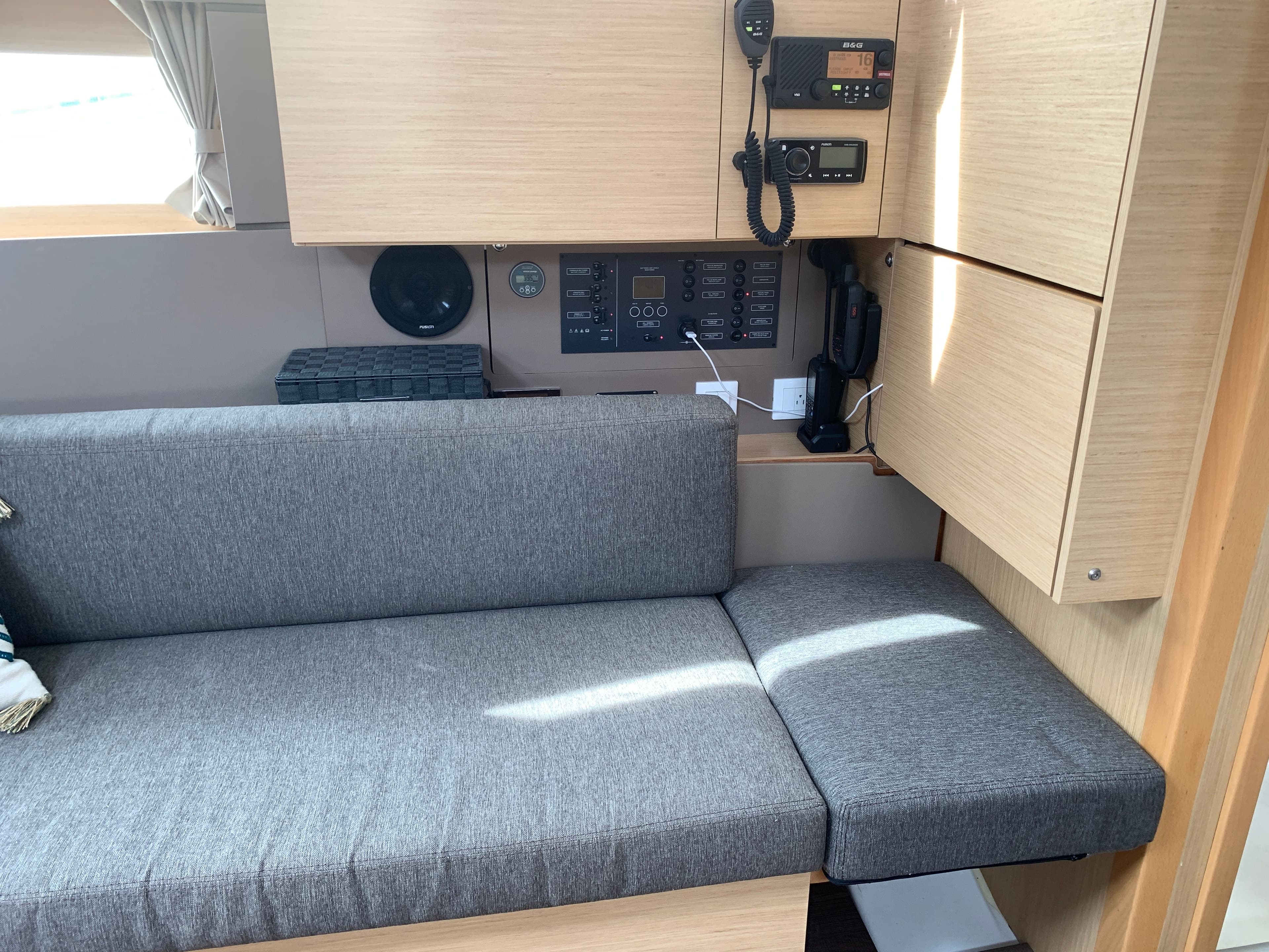 2018 Beneteau Oceanis 38.1 - 20