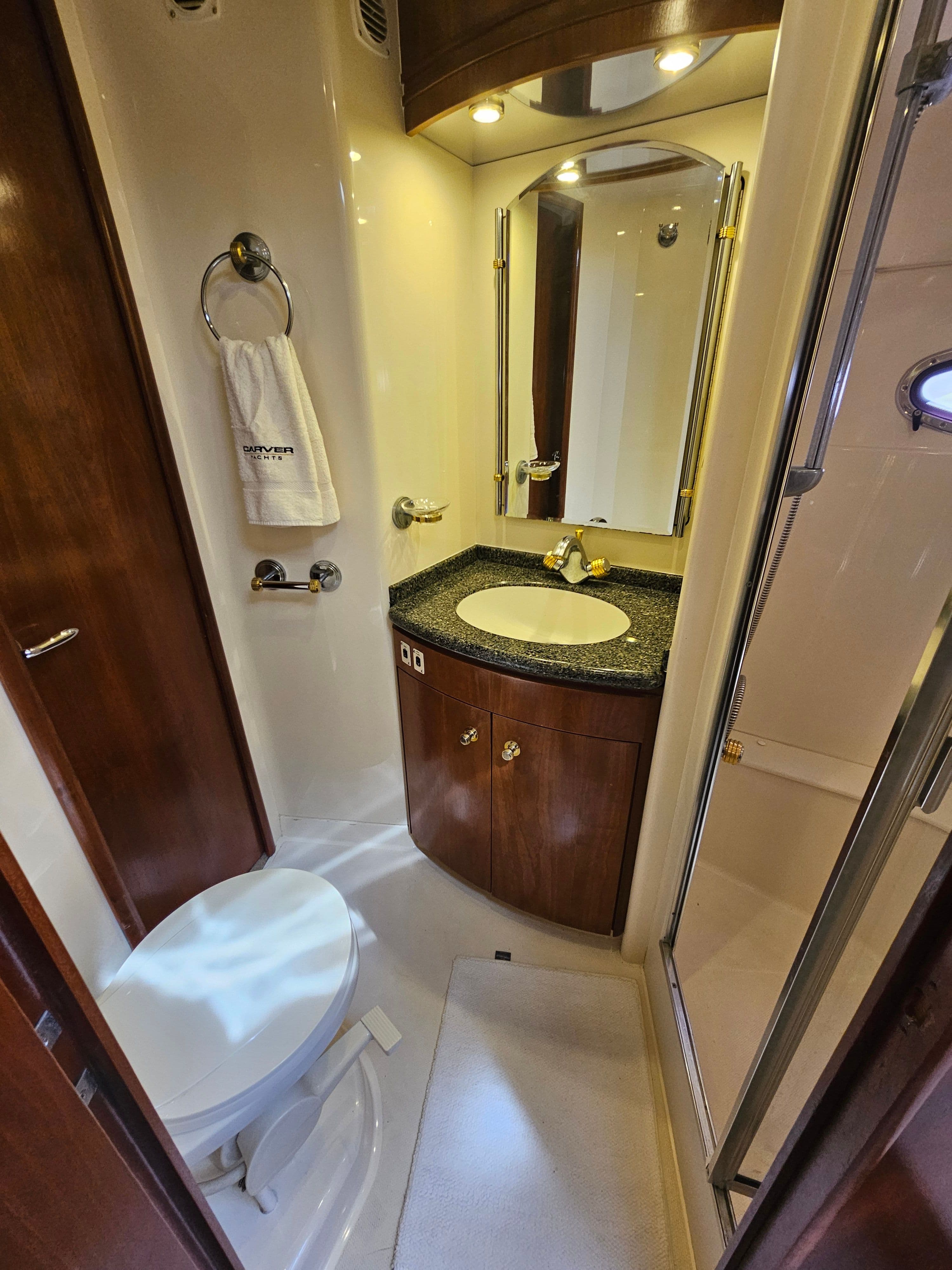 1999 Carver 530 Voyager Pilothouse - 30