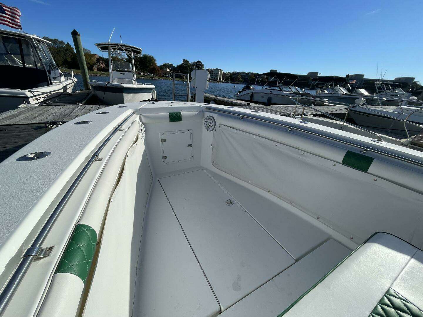 2001 Contender 23 Open - Image 10