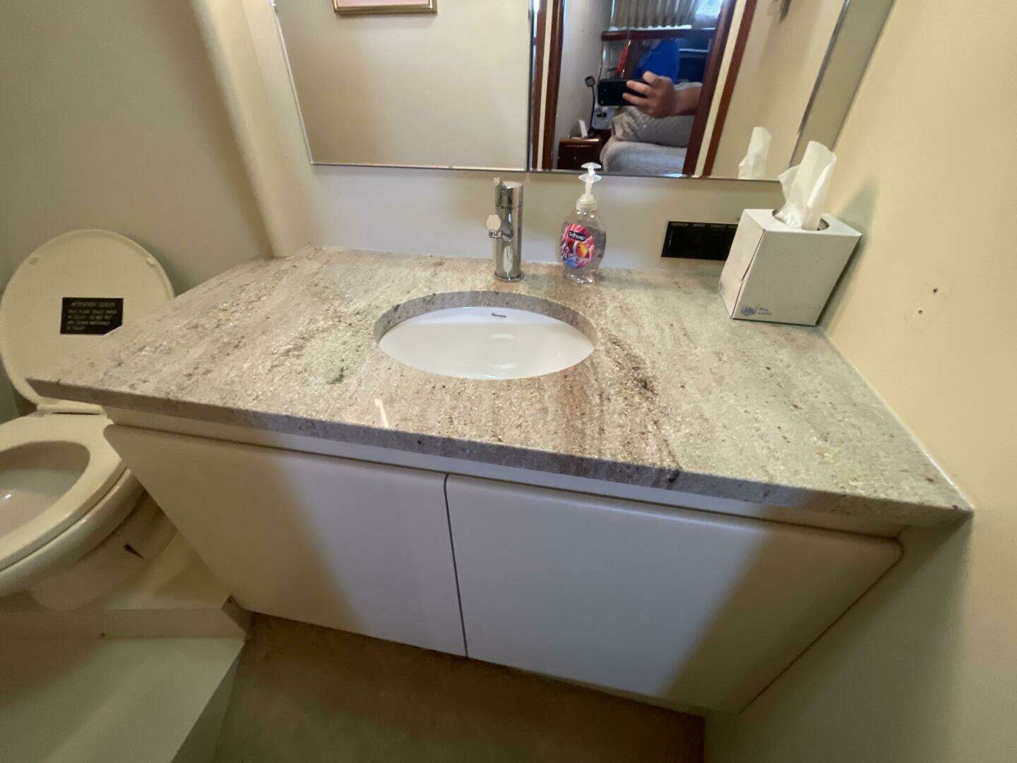 1993 Viking 50 Motor Yacht - Image 74