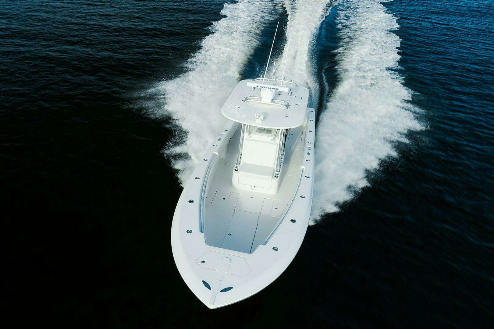 2007 Invincible 33 Open - Image 4