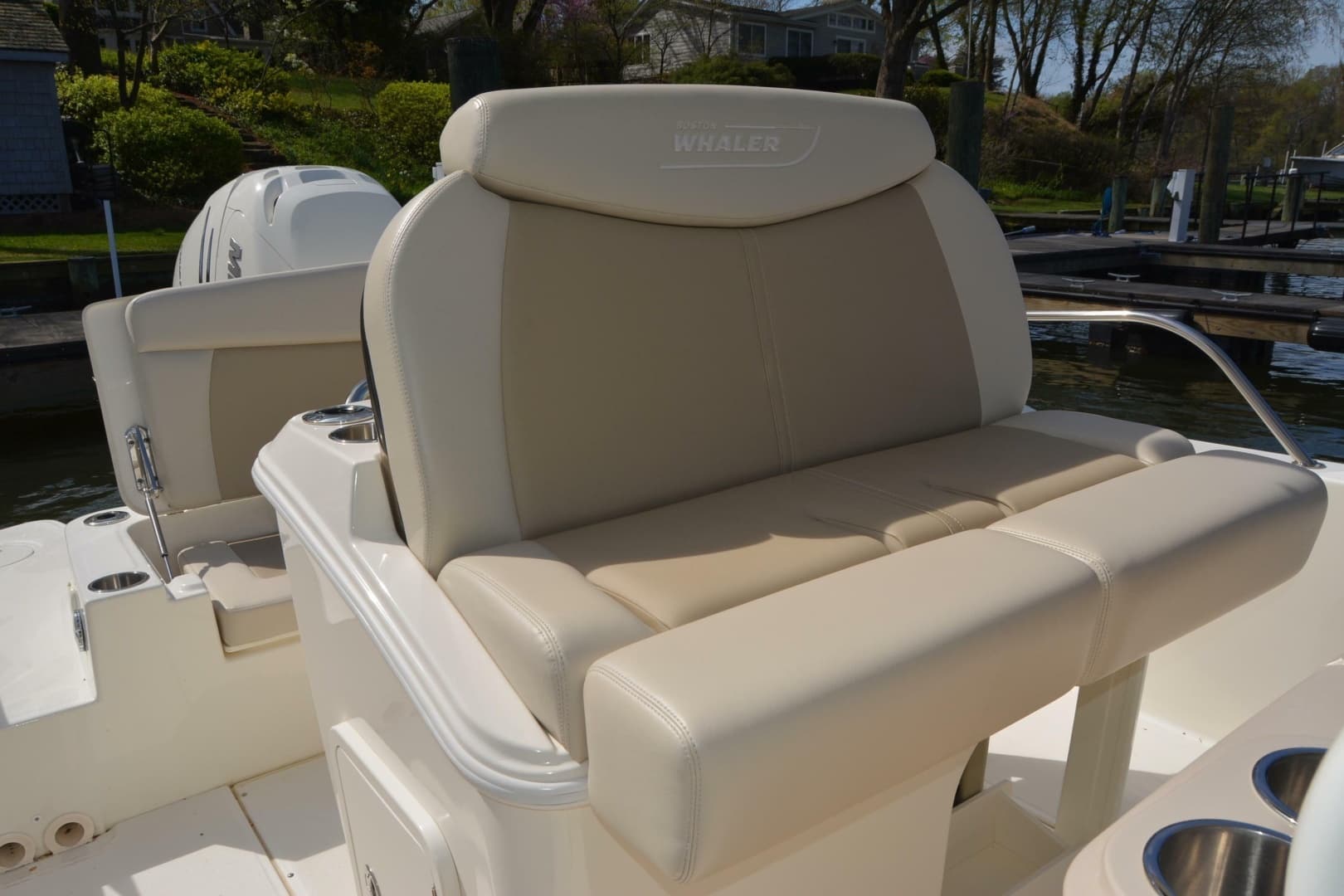 2021 Boston Whaler 270 Dauntless - Image 33