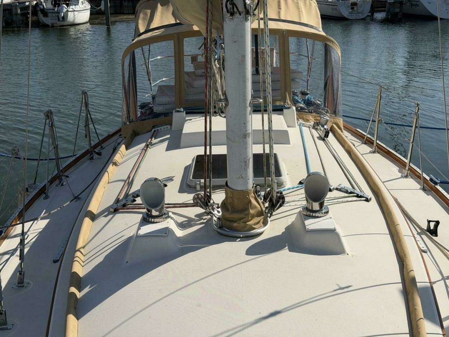 1984 Sabre Sabre 34-1 - Image 9