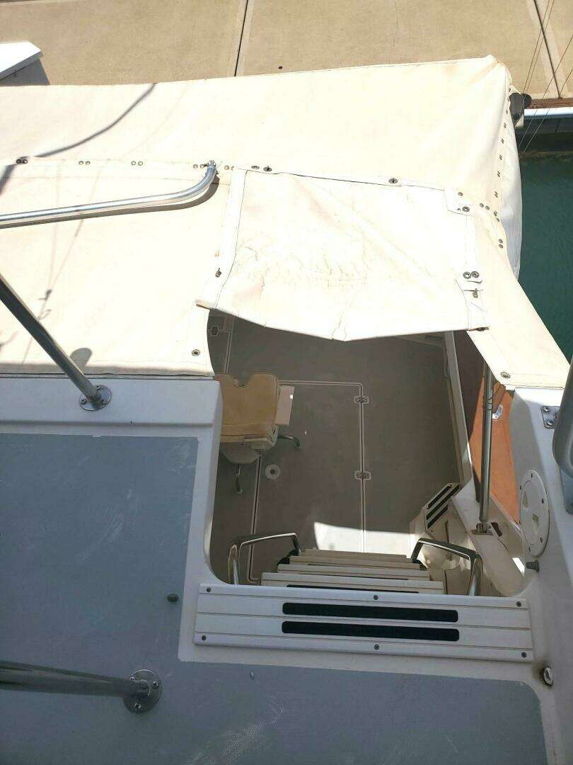 1989 Rampage R 401 SF SPORTFISHER - Image 12