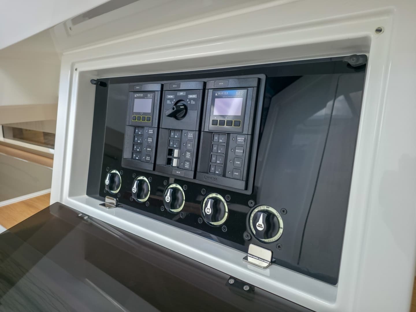 2026 De Antonio Yachts D32 - Image 34