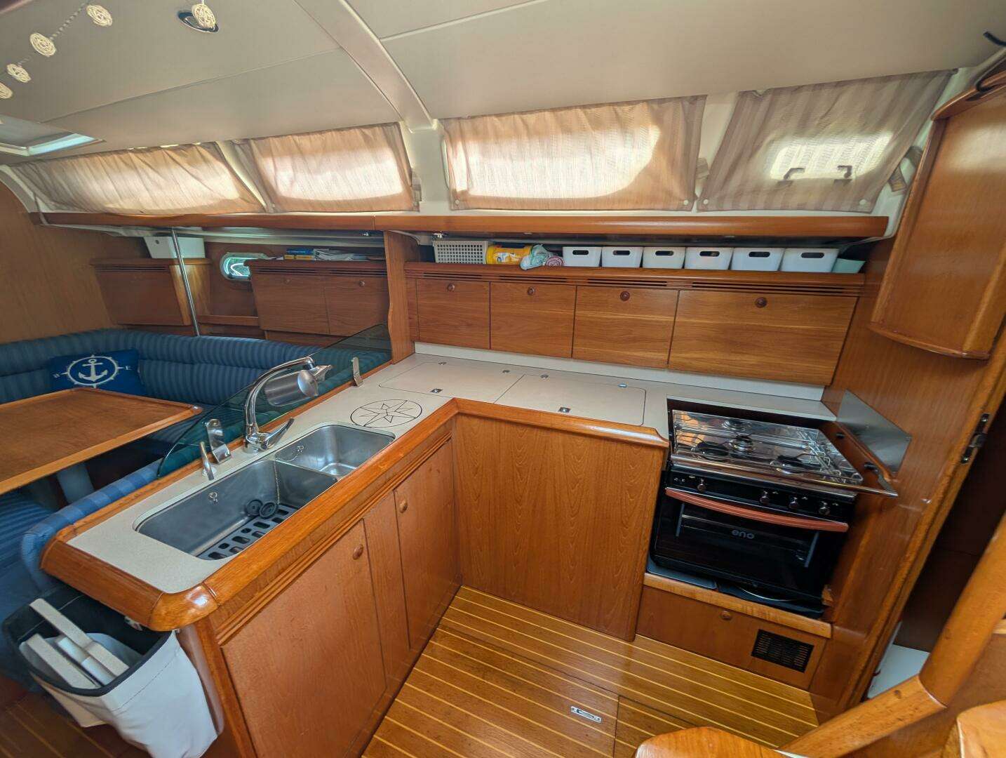 2001 Jeanneau 43 Sun Odyssey - Image 25