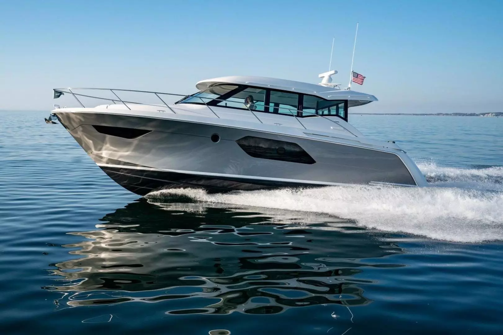 2021 Tiara Yachts C49 - Image 2