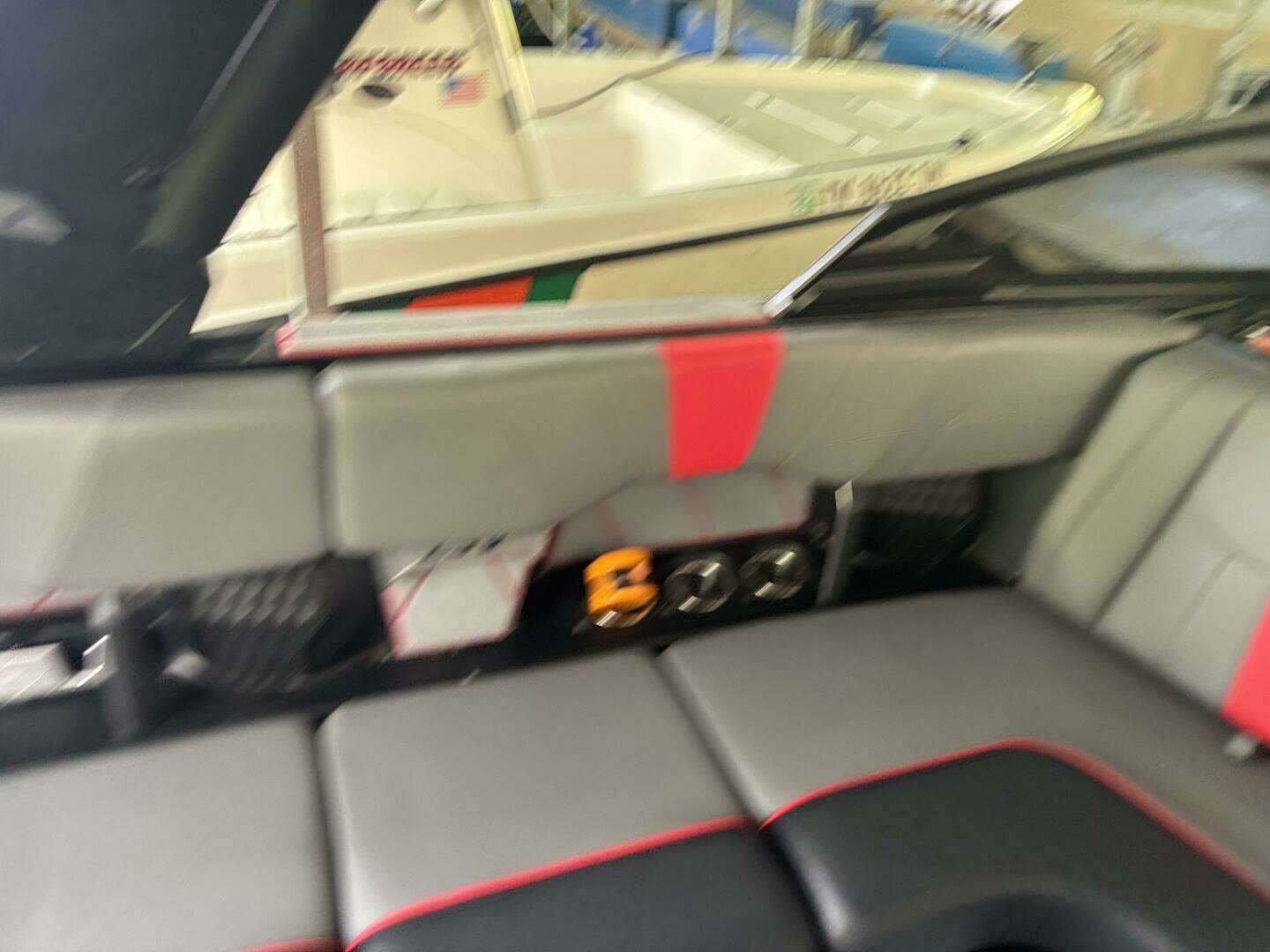 2022 Malibu 23 LSV - Image 53