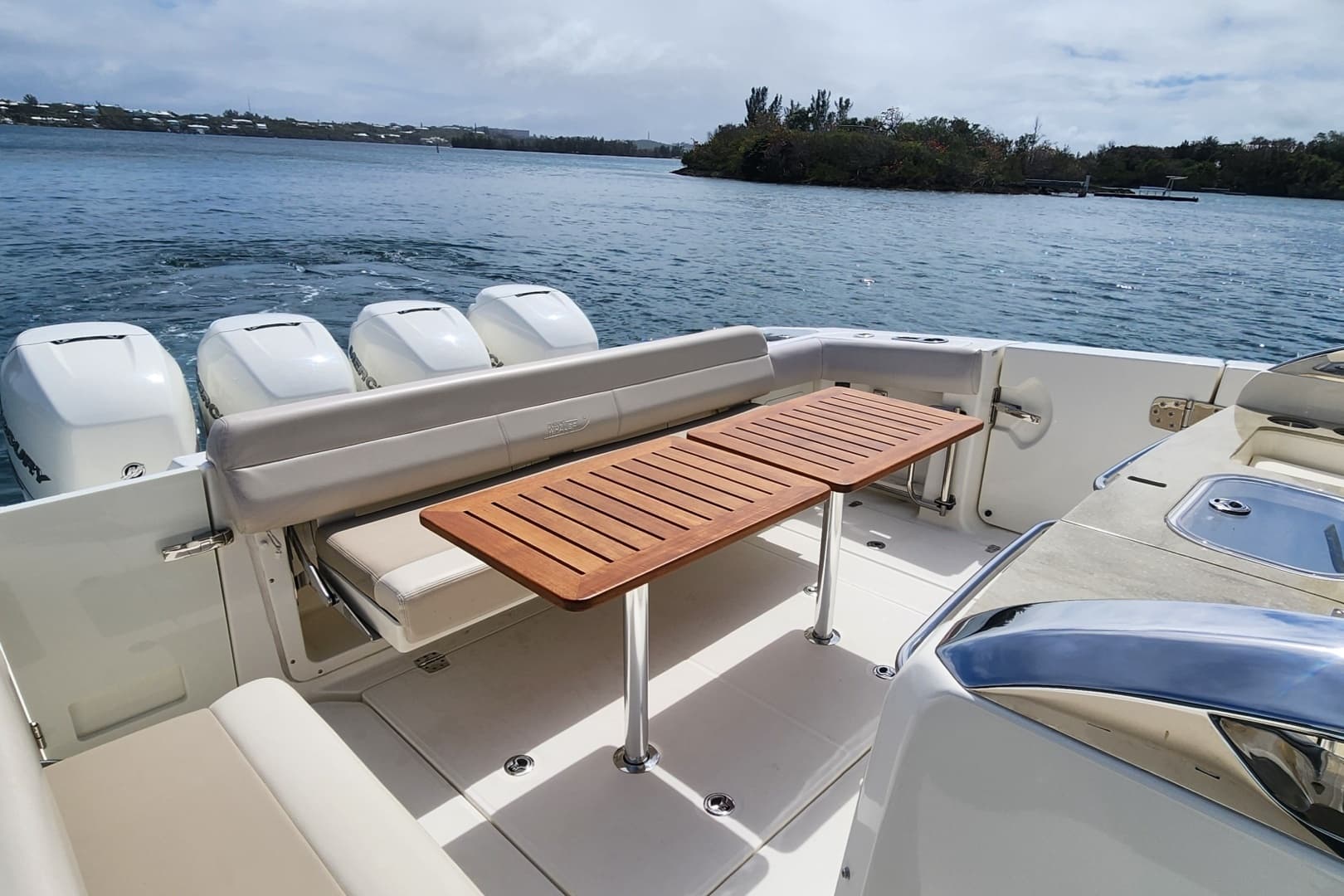 2020 Boston Whaler Outrage - Image 8