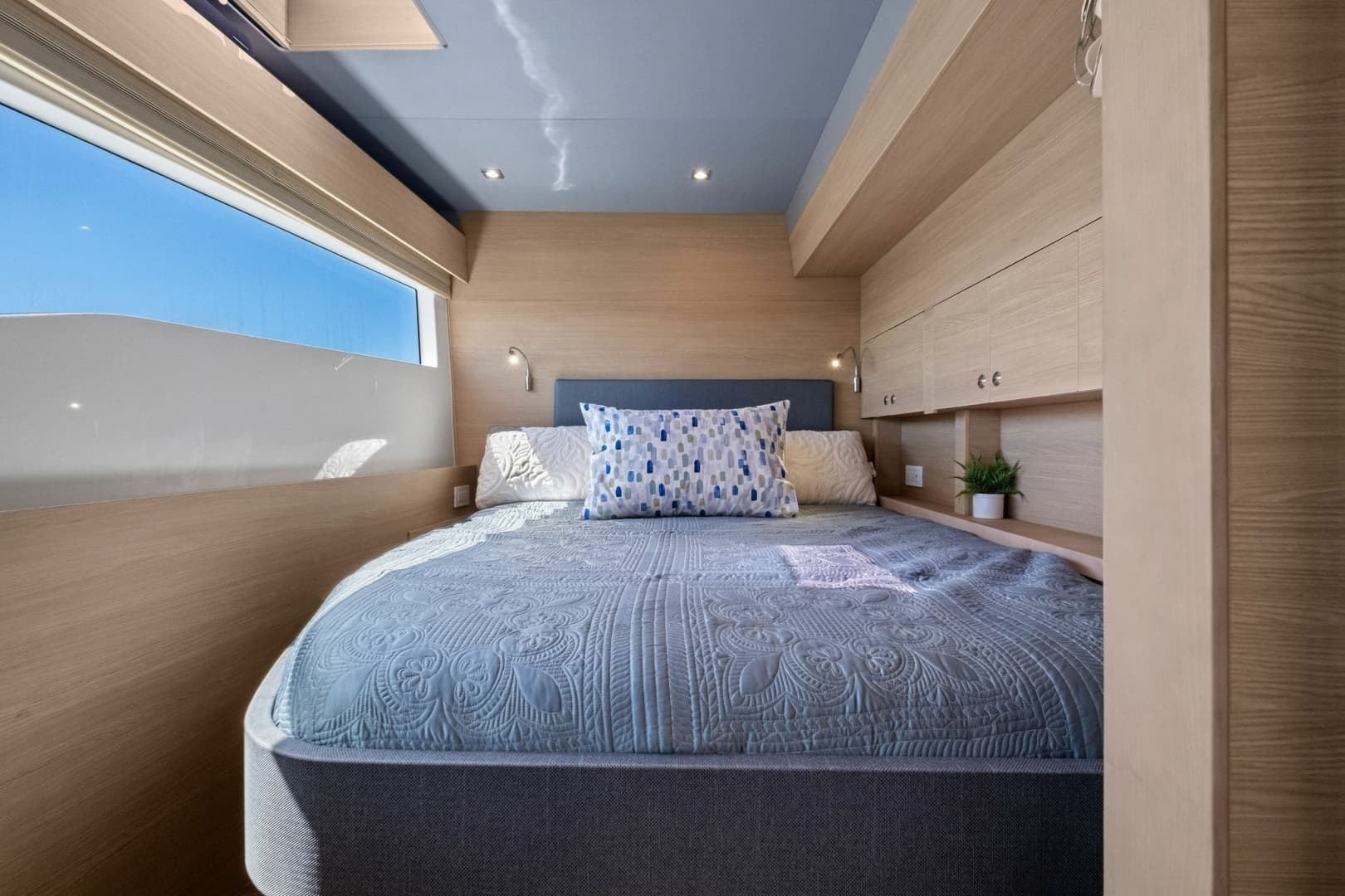 2022 Aquila 54 Yacht - Image 37
