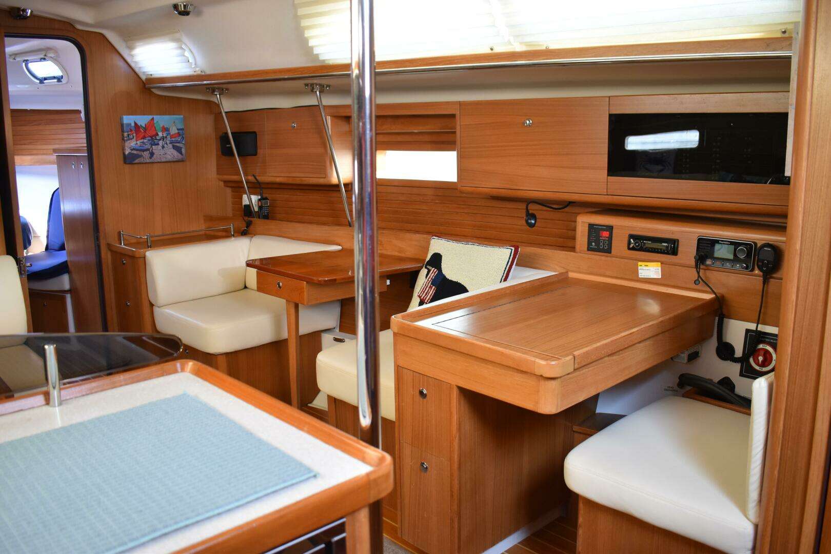 2016 Catalina 445 - Image 15