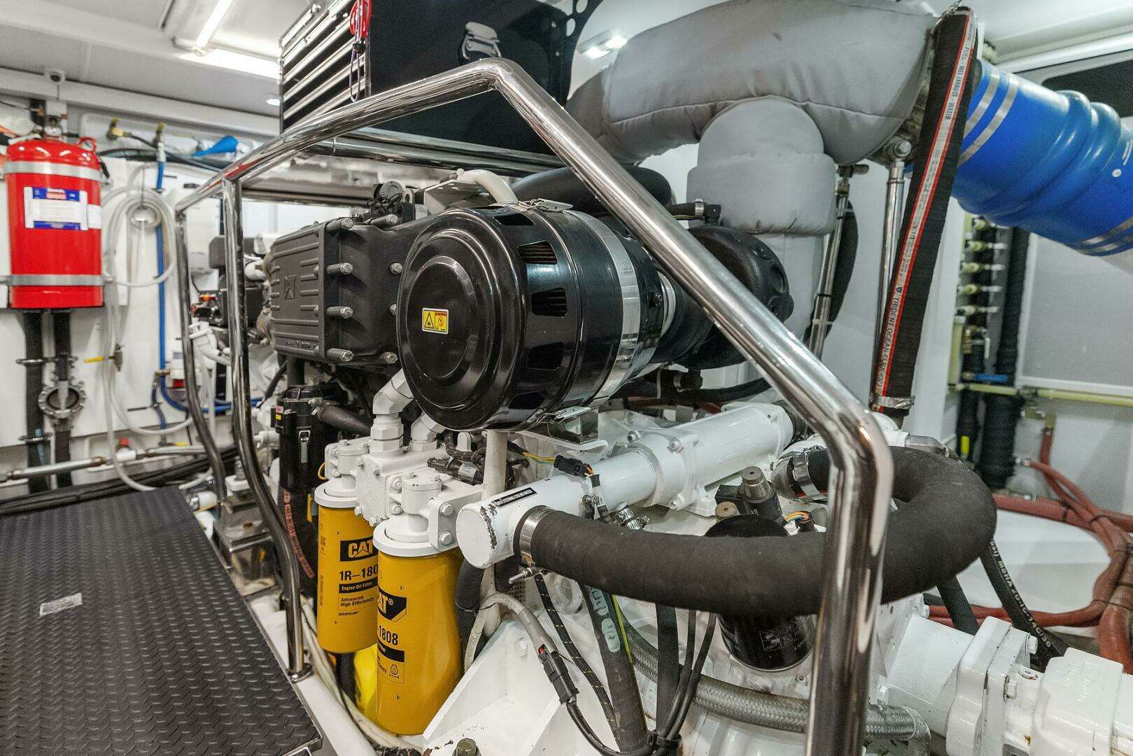 2014 Hampton 720 Skylounge LRC - Image 102