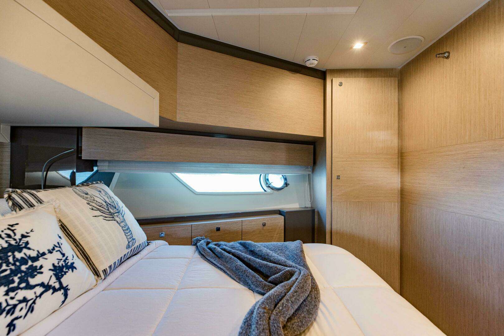 2017 Ferretti Yachts 750 - Image 83