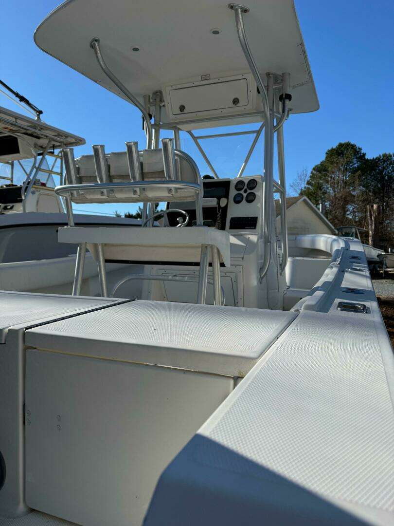 2004 Regulator 24 FS - Image 9