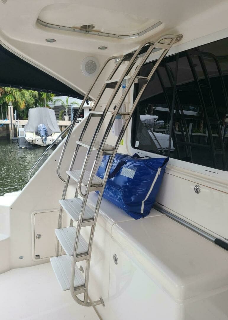 2009 Riviera 47 Enclosed Flybridge Series II - Image 55
